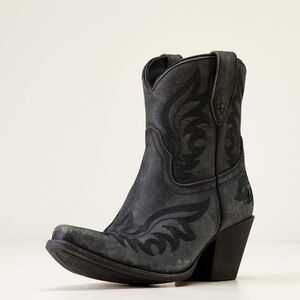 Ariat Women's Chandler Distressed Cowgirl Booties